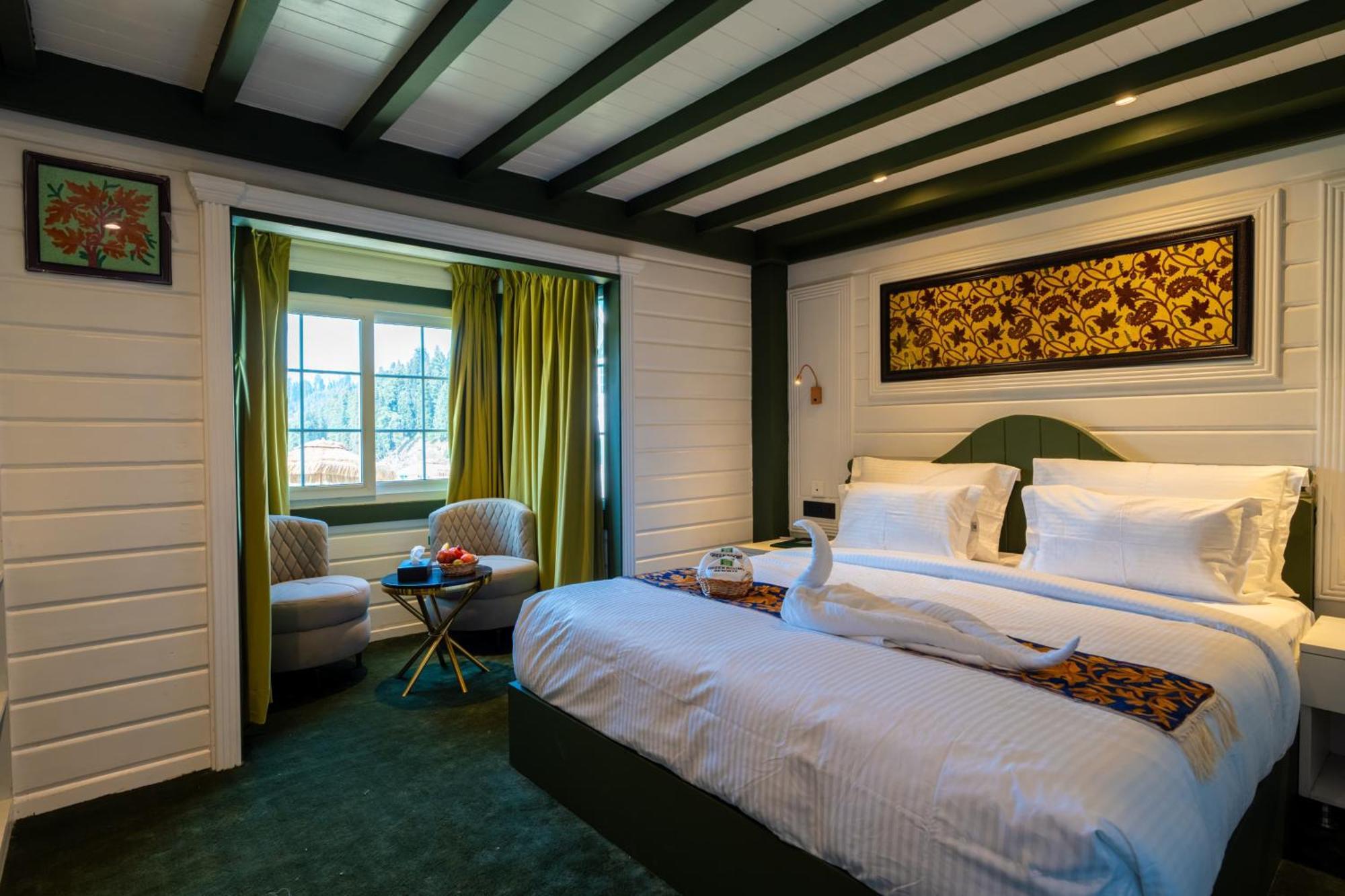 Green Rooms Resort Gulmarg Exteriör bild