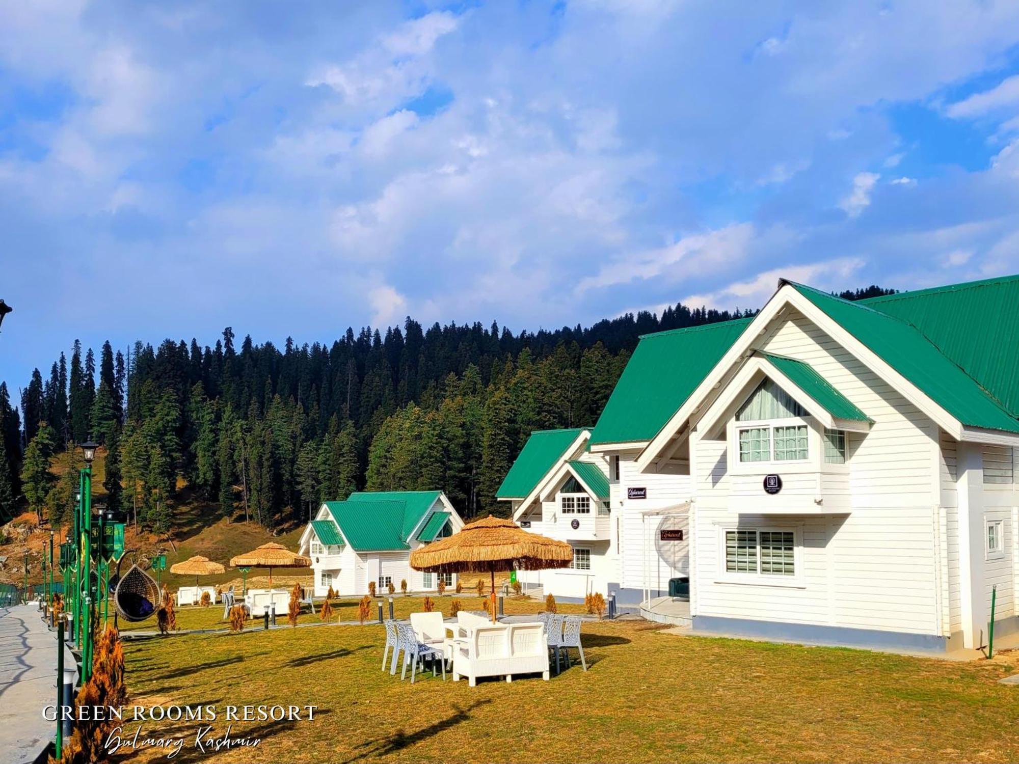 Green Rooms Resort Gulmarg Exteriör bild