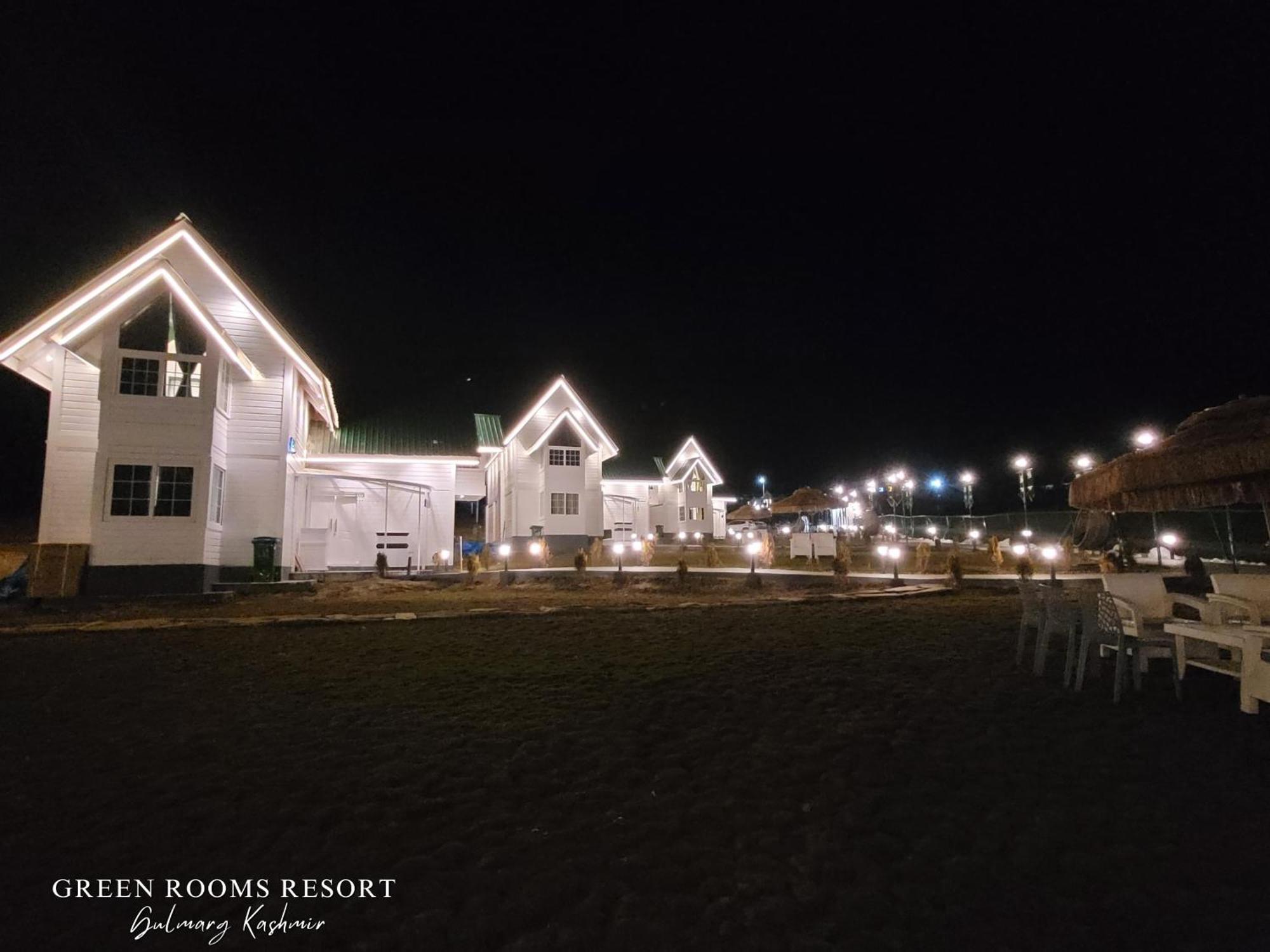 Green Rooms Resort Gulmarg Exteriör bild