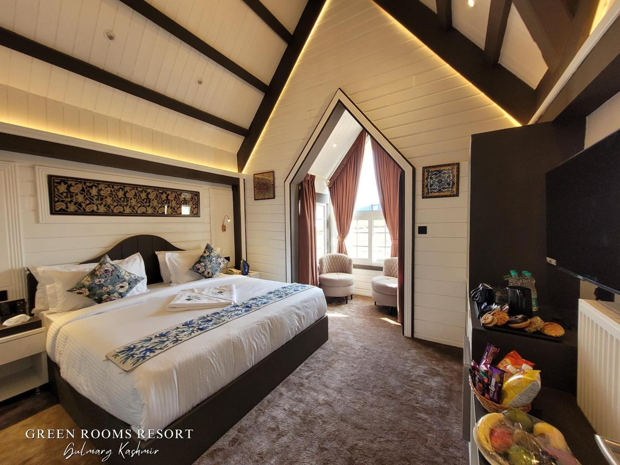 Green Rooms Resort Gulmarg Exteriör bild